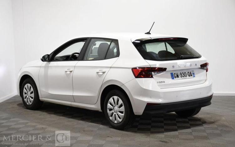 SKODA FABIA 1,0l MPI 80CH ACTIVE BLANC GW-930-QA