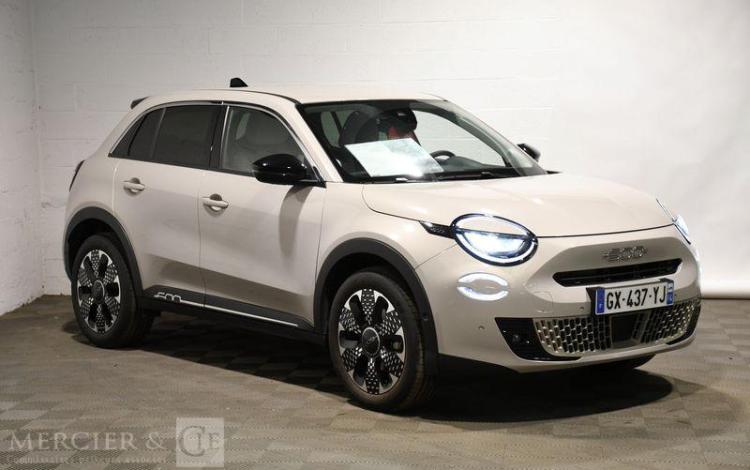 FIAT 600 ELECTRIQUE 54KWH LA PRIMA BEIGE GX-437-YJ