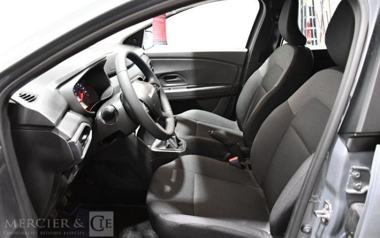 DACIA SANDERO ESSENTIAL SCE 65 GRIS GX-514-QA
