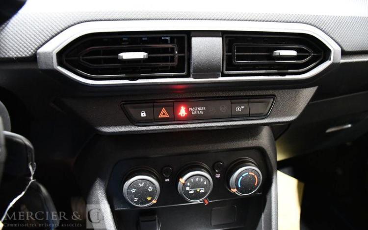 DACIA SANDERO ESSENTIAL SCE 65 GRIS GX-514-QA
