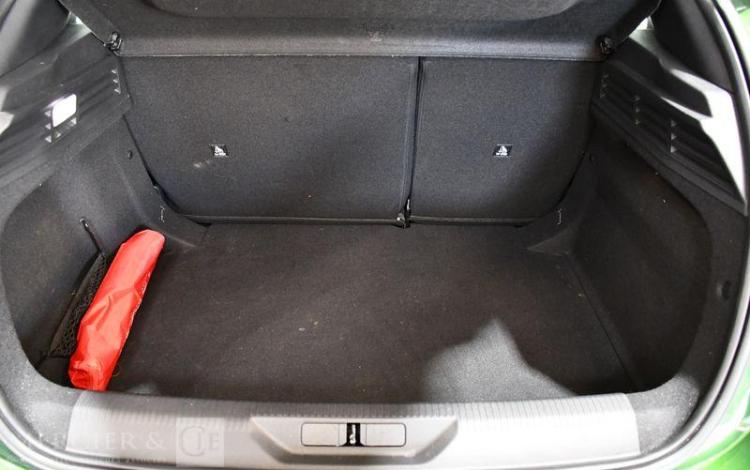 PEUGEOT 308 VERT GY-273-NB