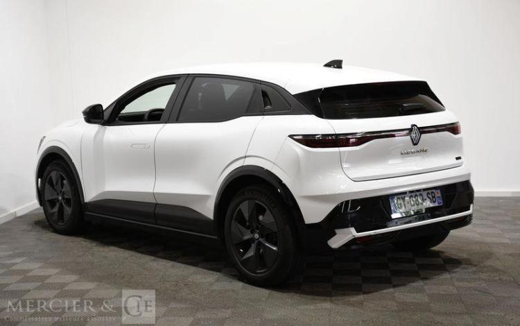 RENAULT MEGANE EV40 E-TECH 130 40KWH EQUILIBRE BVA
 BLANC GY-689-SB
