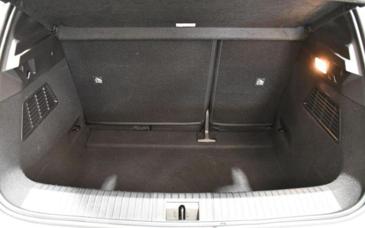 RENAULT MEGANE EV40 E-TECH 130 40KWH EQUILIBRE BVA
 BLANC GY-689-SB