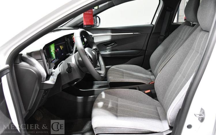 RENAULT MEGANE EV40 E-TECH 130 40KWH EQUILIBRE BVA
 BLANC GY-689-SB