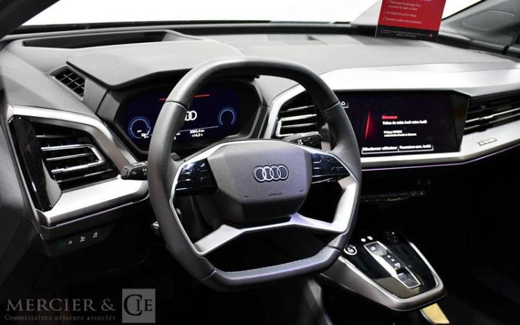 AUDI Q4 SPORTBACK GRIS GY-958-TB