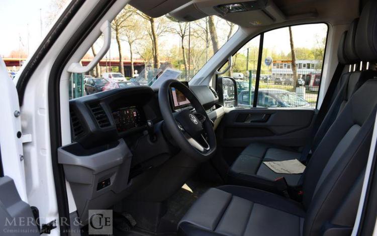 VOLKSWAGEN CRAFTER VAN 35 L3H3 11M3 TRAC 2,0 TDI 140 BLANC GZ-985-MD