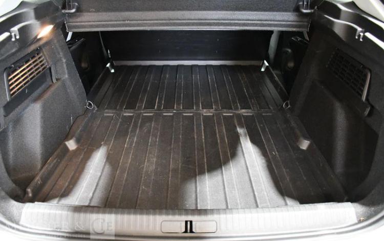 CITROEN C4 STE BLANC HA-812-PW