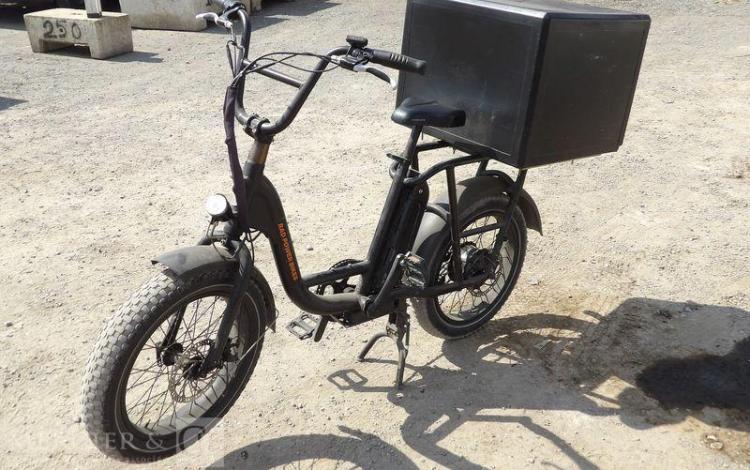 POWER BIKES VELO RADRUNNER EU A ASSISTANCE ELECTRIQUE  VELO8