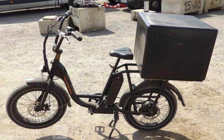 POWER BIKES VELO RADRUNNER EU A ASSISTANCE ELECTRIQUE  VELO8