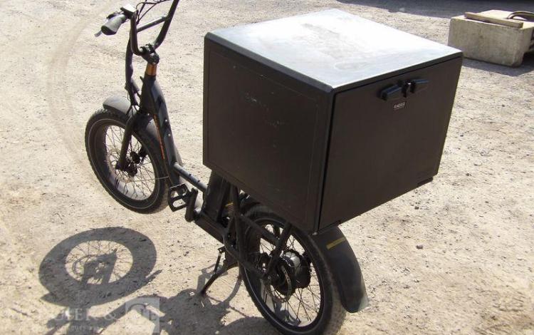 POWER BIKES VELO RADRUNNER EU A ASSISTANCE ELECTRIQUE  VELO8