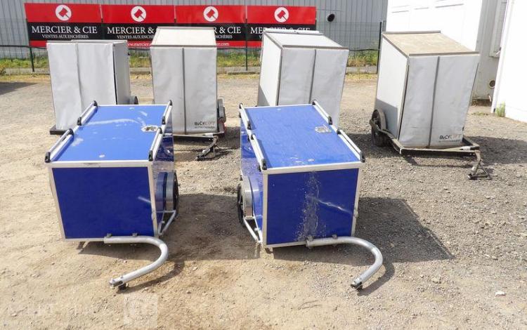 4 CHASSIS NOIR + 4 CAISSES + 2 BOX  VLOVE100