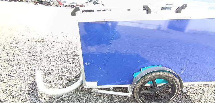 4 CHASSIS NOIR + 4 CAISSES + 2 BOX  VLOVE100