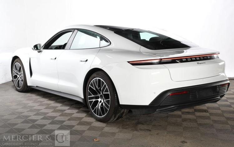 PORSCHE TAYCAN BLANC WIE5262E