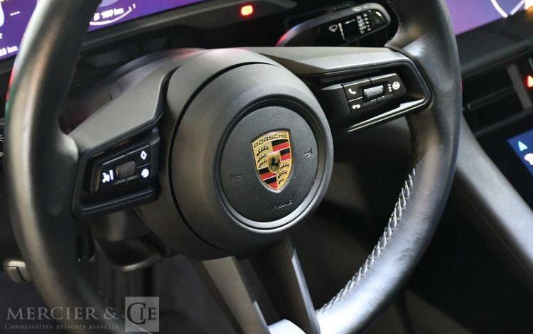 PORSCHE TAYCAN BLANC WIE5262E