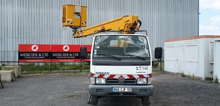 NISSAN CABSTAR-E 2,8T3,0TD 106CV AVEC NACELLE MULTITEL 160 ALU DS – 18 METRES – DIESEL BLANC 846CJF59