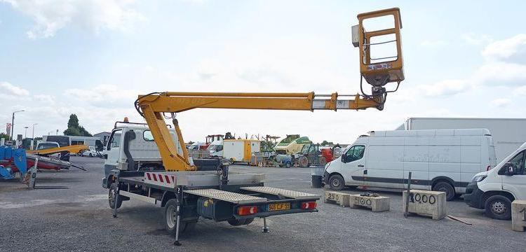NISSAN CABSTAR-E 2,8T3,0TD 106CV AVEC NACELLE MULTITEL 160 ALU DS – 18 METRES – DIESEL BLANC 846CJF59