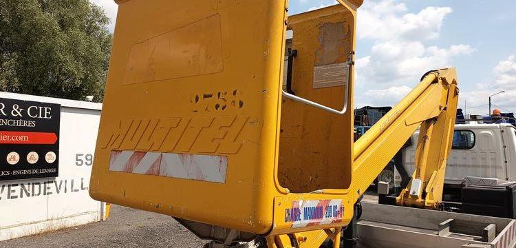 NISSAN CABSTAR-E 2,8T3,0TD 106CV AVEC NACELLE MULTITEL 160 ALU DS – 18 METRES – DIESEL BLANC 846CJF59