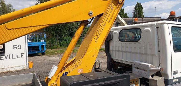 NISSAN CABSTAR-E 2,8T3,0TD 106CV AVEC NACELLE MULTITEL 160 ALU DS – 18 METRES – DIESEL BLANC 846CJF59