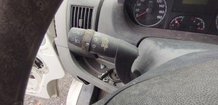 PEUGEOT BOXER 3 PHASE 1/2 FOURGON 333 L2H1 2,2HDI 16V 120 CV – DIESEL – 315490 KMS BLANC AA-864-SH