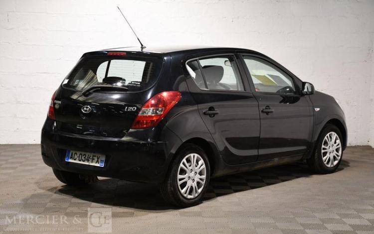 HYUNDAI I20 1,2 75 PACK INVENTIVE NOIR AC-034-FX