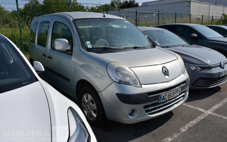 RENAULT KANGOO TMPR GRIS AC-683-FF