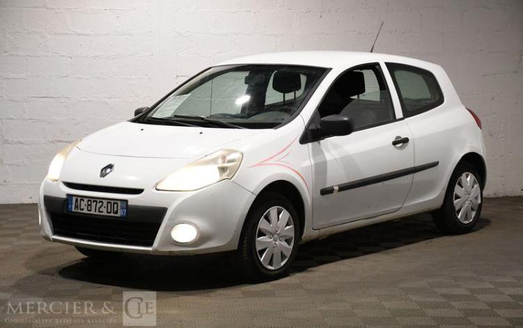 RENAULT CLIO STE DCI 90CH AIR BLANC AC-872-DQ