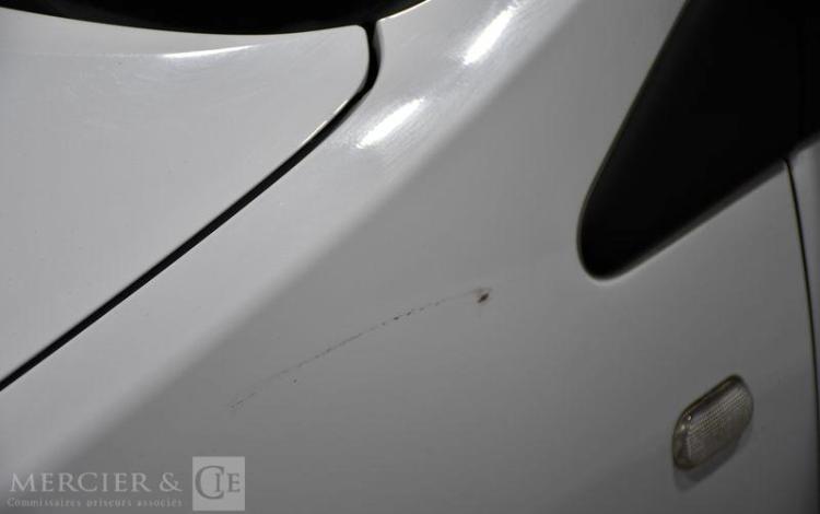 RENAULT TWINGO DCI AUTHENTIQUE BLANC AD-560-XB