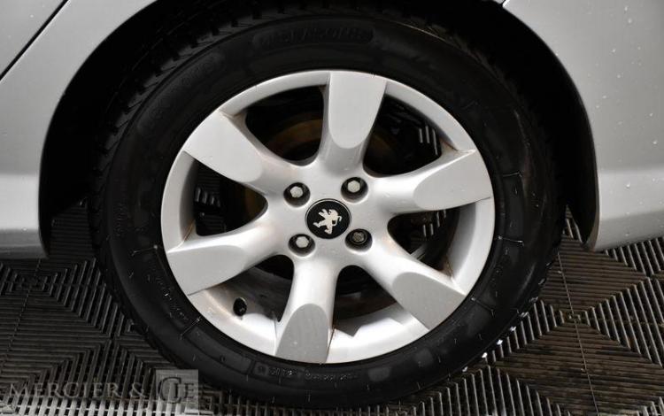 PEUGEOT 308 1.6 HDI 110 PREMIUM GRIS AF-816-PL