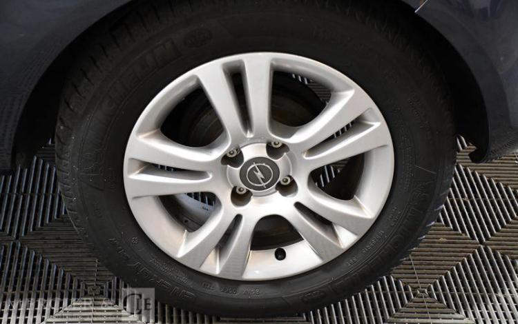 OPEL CORSA 1.2 80CH TWINPORT ENJOY GRIS AJ-734-DG