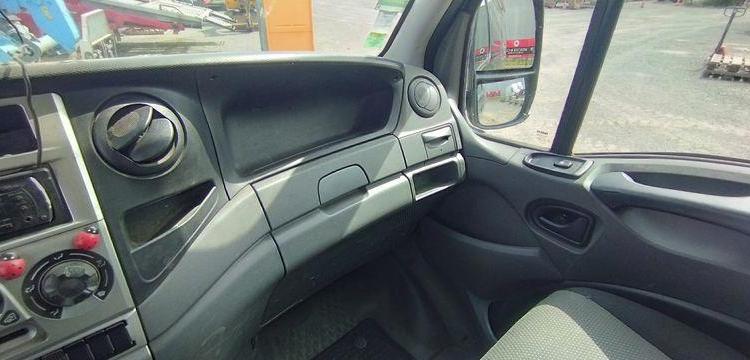 IVECO DAILY 4 FOURGON PHASE 2 35S13V13 2.3TD MOYEN SURELEVE 126 CV – DIESEL NOIR AP-942-DG