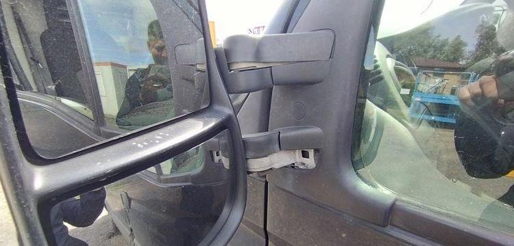 IVECO DAILY 4 FOURGON PHASE 2 35S13V13 2.3TD MOYEN SURELEVE 126 CV – DIESEL NOIR AP-942-DG