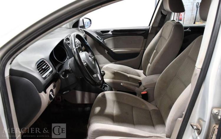 VOLKSWAGEN GOLF 1,6 TDI 105 BLUEMOTION CONFORT LINE GRIS AQ-092-FH