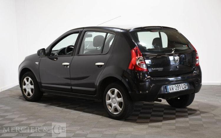DACIA SANDERO 1,4 MPI GPL 75 LAUREATE NOIR AW-091-LQ
