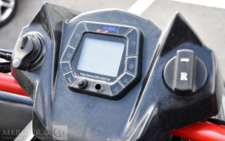 DINLI QUAD  AX-323-YH