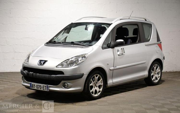 PEUGEOT 1007 1,4 HDI 70 SPORTY GRIS AY-070-ET