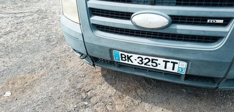 FORD TRANSIT 2006 TRACTION 2,2TDCI 16V FOURGON 110CV – DIESEL – 304836 KMS – ANNEE 20 BLANC BK-325-TT