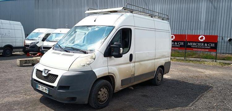 PEUGEOT BOXER3 PHASE 1/2 FOURGON 330 L1H2 2,2 HDI 16V FOURGON COURT SURELEVE 100CV BLANC BK-724-MY