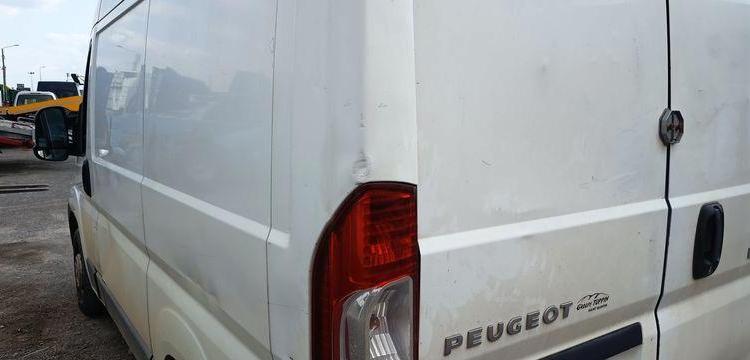PEUGEOT BOXER3 PHASE 1/2 FOURGON 330 L1H2 2,2 HDI 16V FOURGON COURT SURELEVE 100CV BLANC BK-724-MY