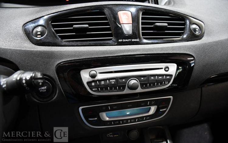RENAULT GD SCENIC 1,5 DCI 110CH BOSE BLEU BN-371-XJ