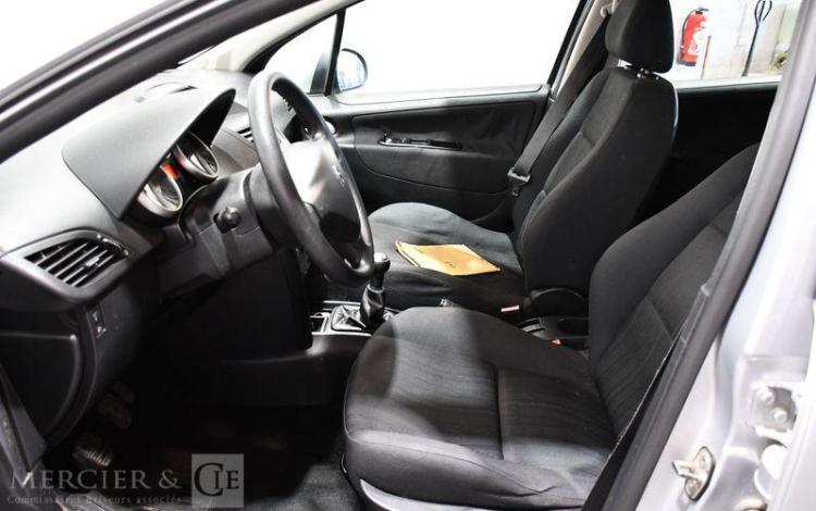 PEUGEOT 207 1,4 HDI 70 URBAN GRIS BX-235-SA