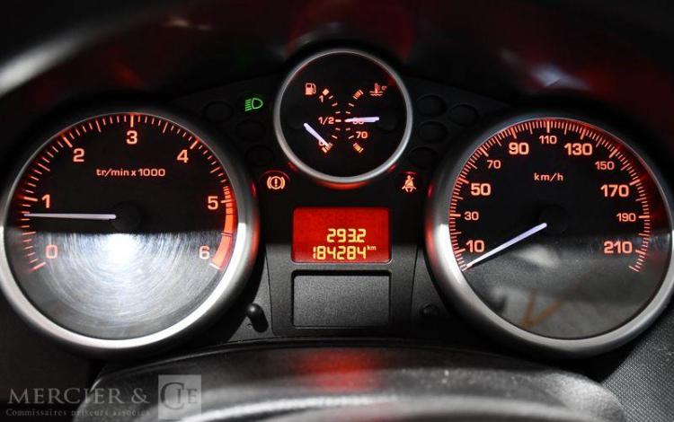 PEUGEOT 207 1,4 HDI 70 URBAN GRIS BX-235-SA