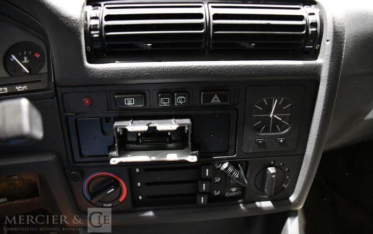 BMW 325 IX TOURING GRIS CD-071-TN