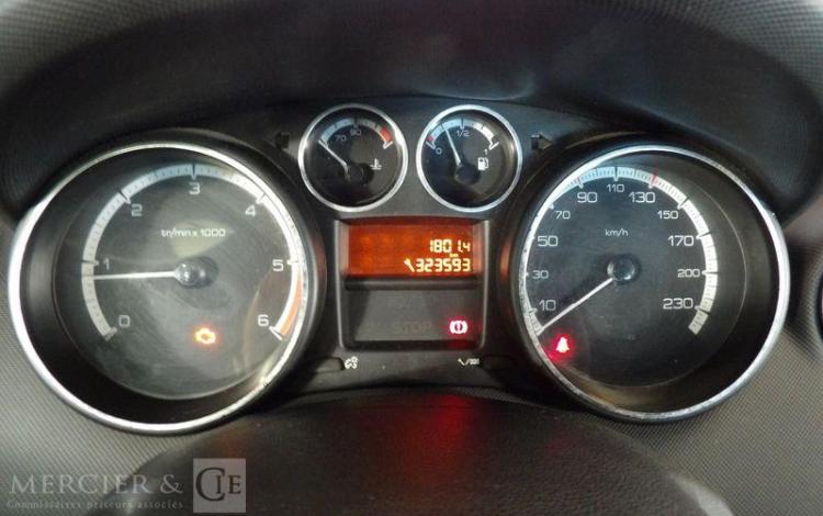 PEUGEOT 308 1,6 HDI 110CH PREMIUM BLEU CF-517-FP