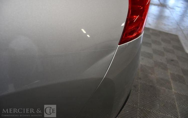 PEUGEOT 3008 1,6 HDI 110 PREMIUM GRIS CK-395-NH