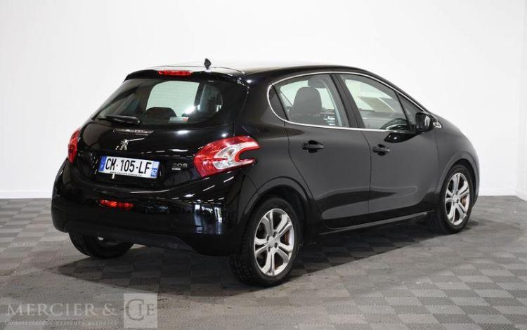 PEUGEOT 208 1,6 e-HDI 90CH ALLURE NOIR CM-105-LF