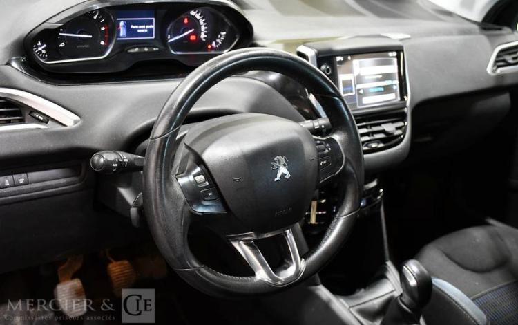 PEUGEOT 208 1,6 e-HDI 90CH ALLURE NOIR CM-105-LF