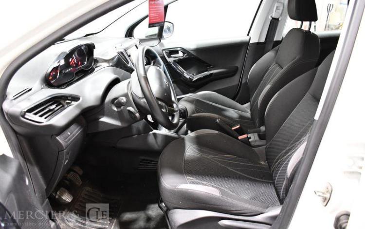 PEUGEOT 208 AFFAIRE 1.4 HDI 70 PACK CD CLIM BLANC CM-614-NB