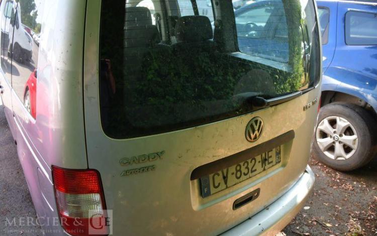 VOLKSWAGEN CADDY COMBI 1,9 TDI 105CH LIFE DSG BVA GRIS CV-832-WE