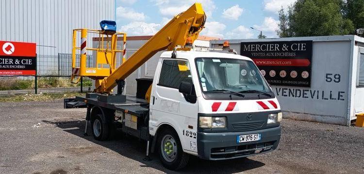 MAZDA MAZDA E 2200 AVEC NACELLE MULTITEL 145 ALU – 16 METRES – DIESEL – 3139 HEURES BLANC CW-976-ST