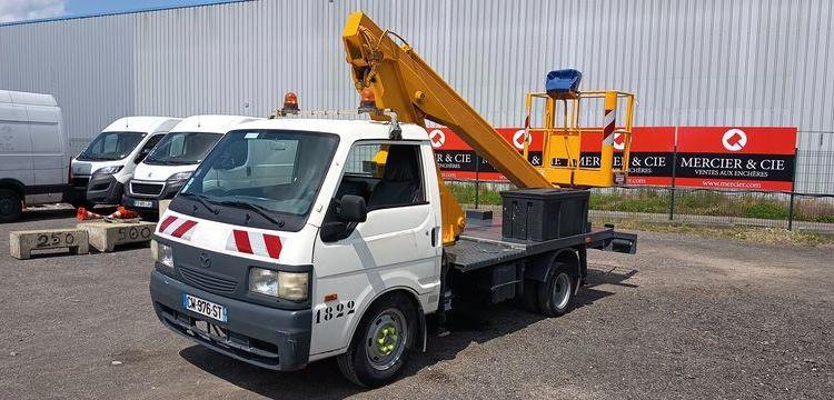 MAZDA MAZDA E 2200 AVEC NACELLE MULTITEL 145 ALU – 16 METRES – DIESEL – 3139 HEURES BLANC CW-976-ST